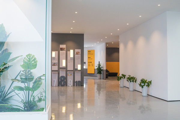 橙犀科技掃地機解決環(huán)衛(wèi)工人的壓力