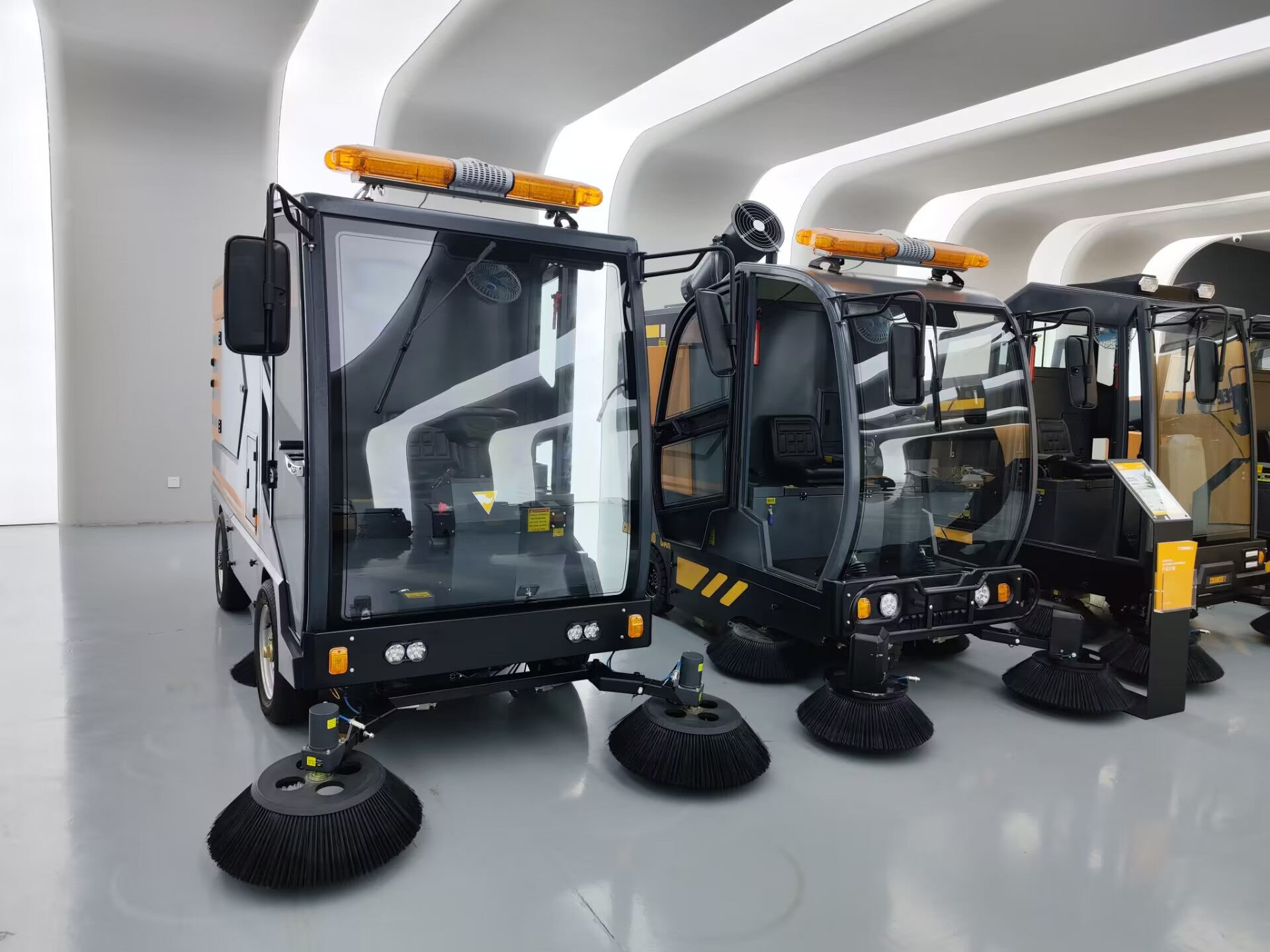 道路清掃車有哪些特點_清掃車機價格是多少呢?