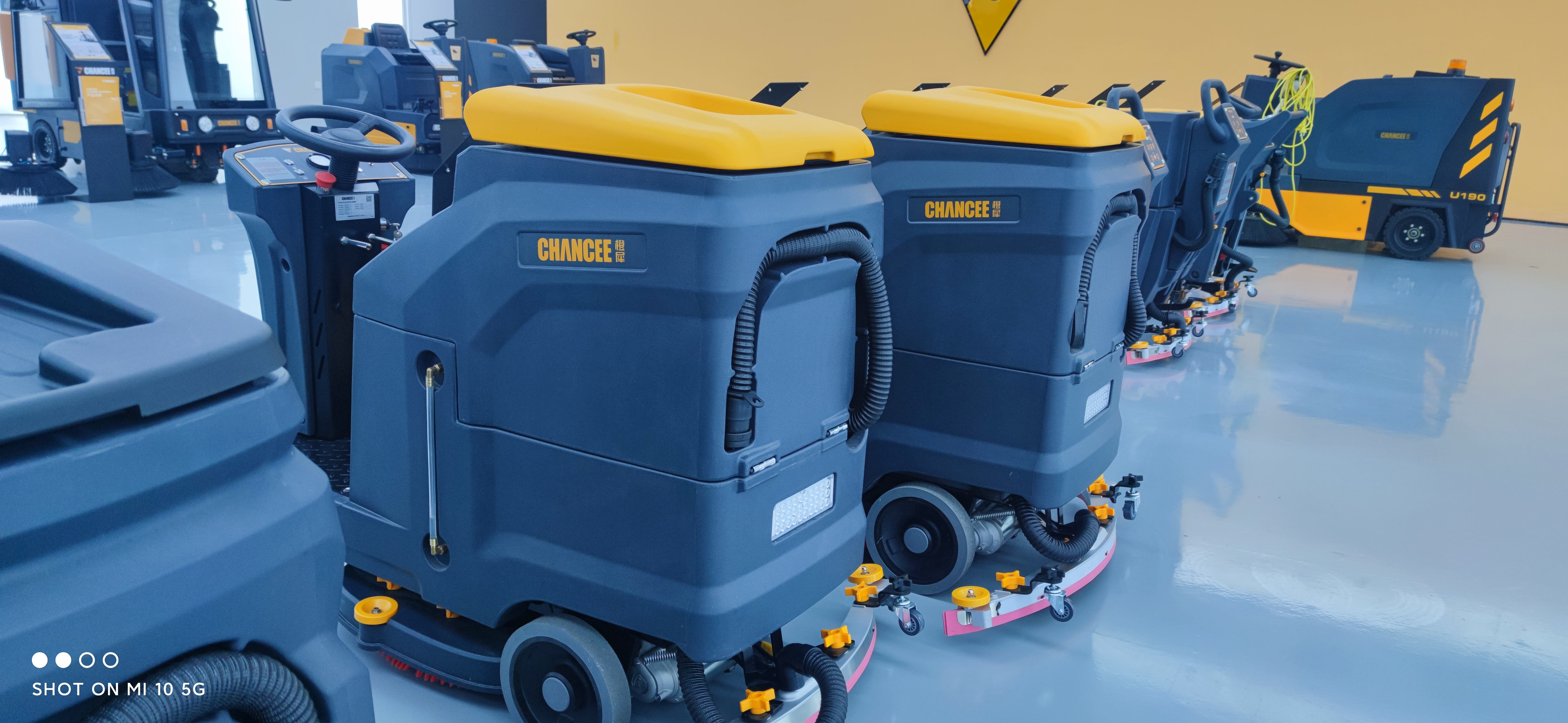 使用駕駛式洗地機真的會環保嘛?