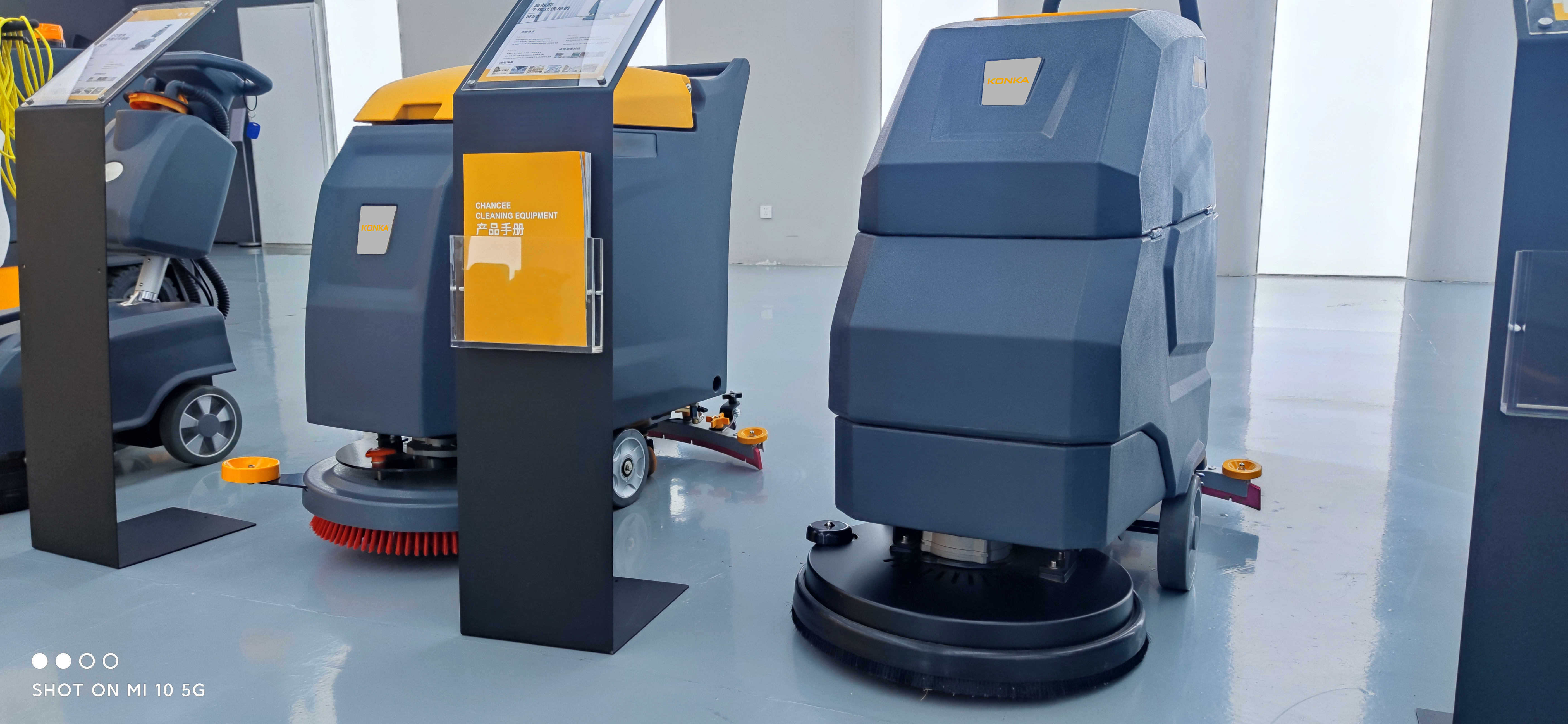 工業洗地機廠家的洗地機怎么選